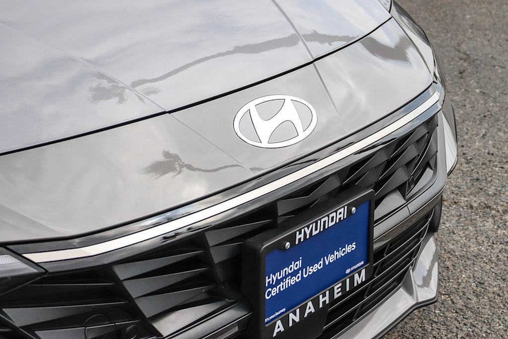 Thumbnail: 2025 Hyundai Elantra - 18