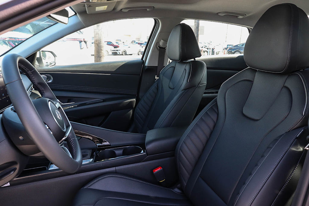 Thumbnail: 2026 Hyundai Elantra - 10