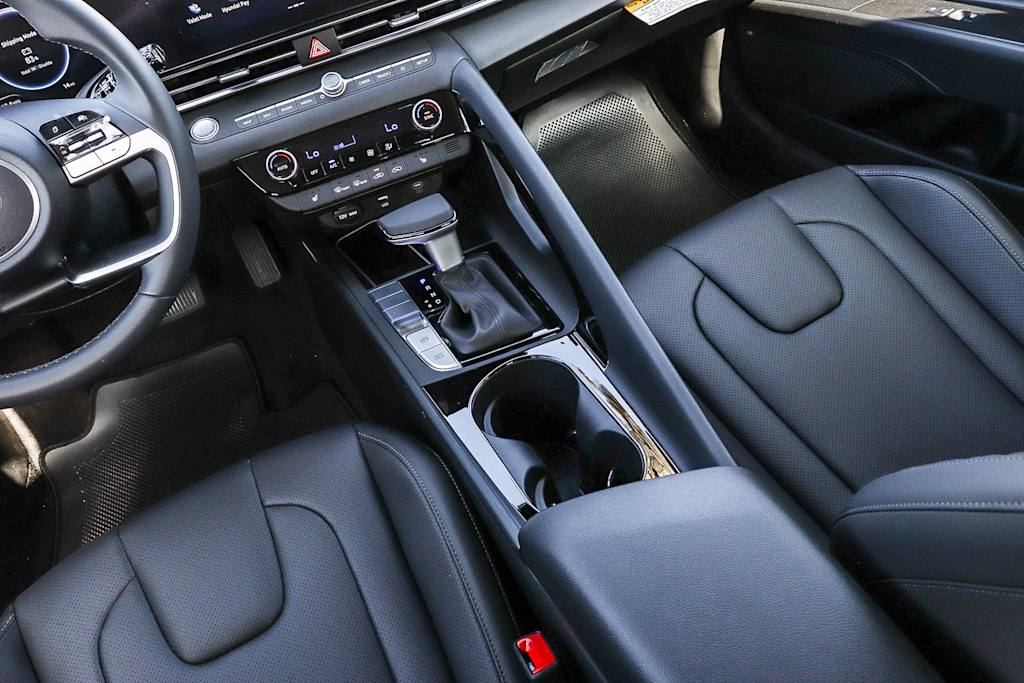 Thumbnail: 2026 Hyundai Elantra - 26