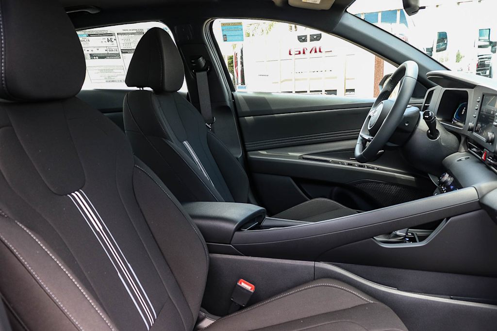 Thumbnail: 2026 Hyundai Elantra - 9