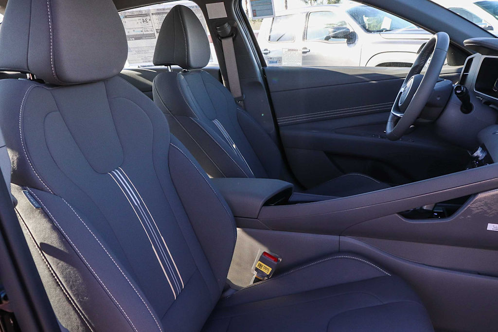 Thumbnail: 2026 Hyundai Elantra - 9