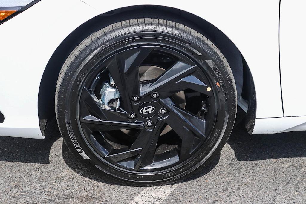 Thumbnail: 2026 Hyundai Elantra - 19
