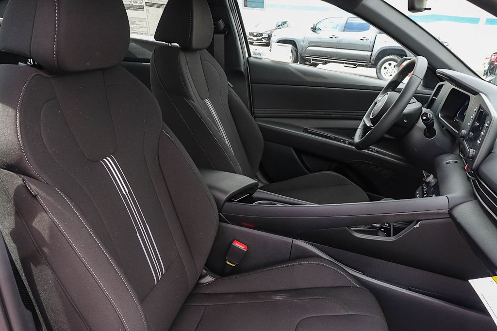 Thumbnail: 2026 Hyundai Elantra - 9