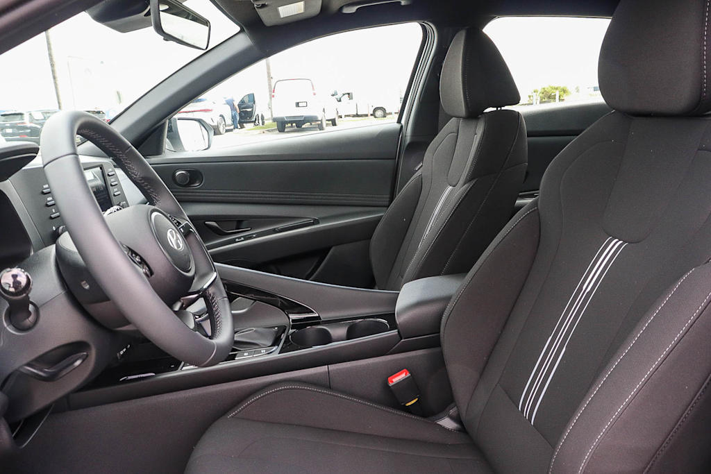 Thumbnail: 2026 Hyundai Elantra - 10