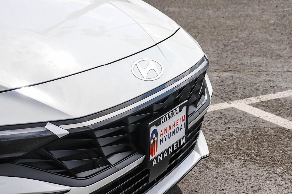 Thumbnail: 2026 Hyundai Elantra - 15