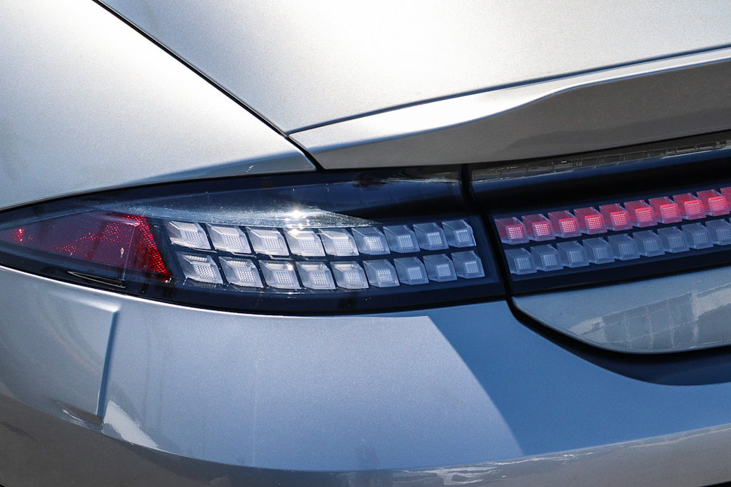 Thumbnail: 2024 Hyundai Ioniq 6 - 17