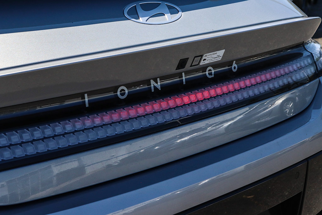 Thumbnail: 2024 Hyundai Ioniq 6 - 18