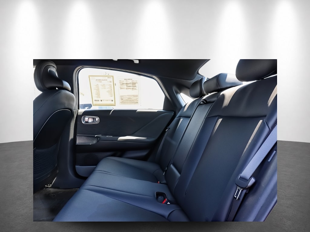Thumbnail: 2023 Hyundai Ioniq 6 - 11