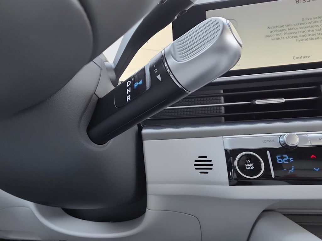 Thumbnail: 2023 Hyundai Ioniq 6 - 21