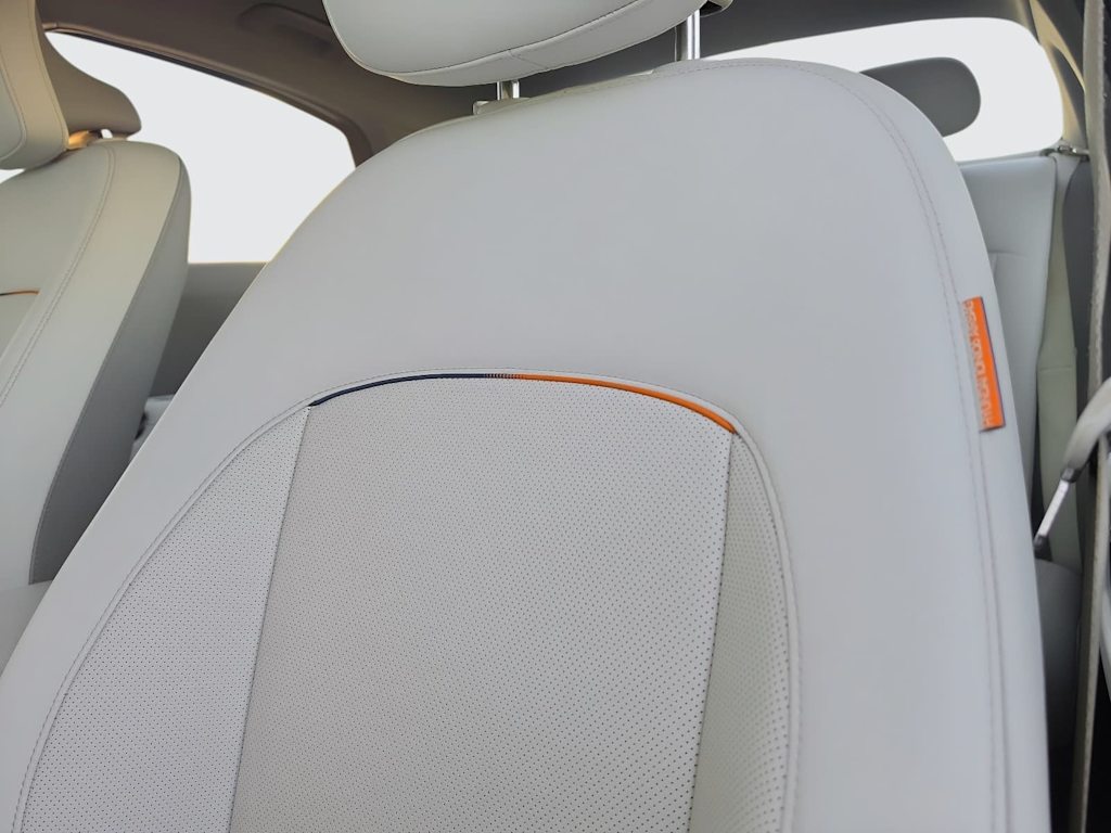 Thumbnail: 2023 Hyundai Ioniq 6 - 9
