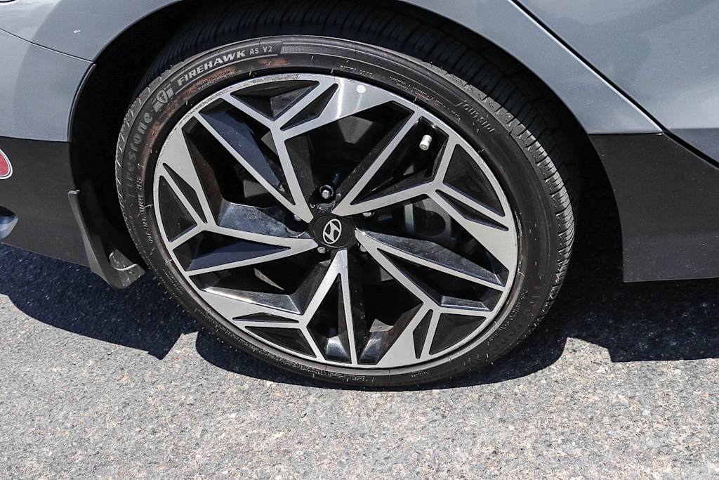 Thumbnail: 2023 Hyundai Ioniq 6 - 6