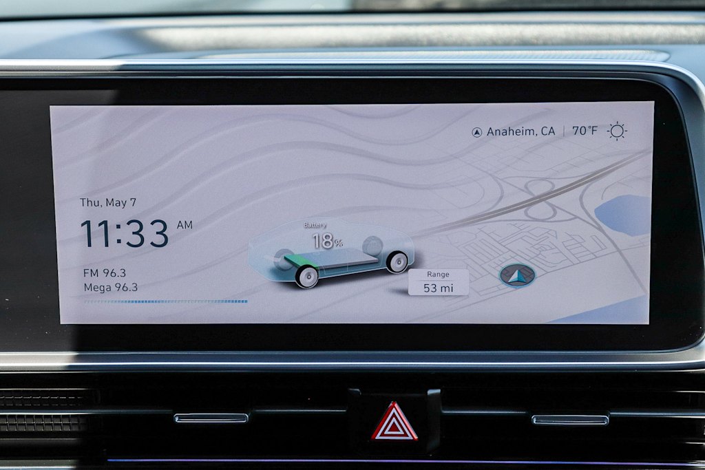 Thumbnail: 2024 Hyundai Ioniq 6 - 22