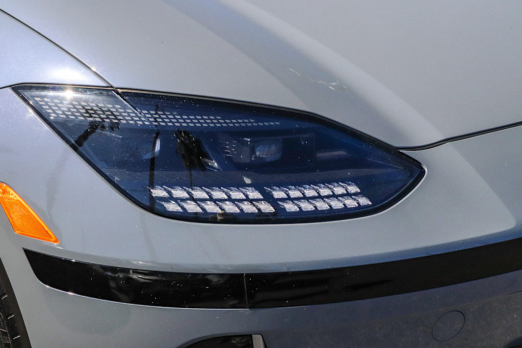 Thumbnail: 2024 Hyundai Ioniq 6 - 18