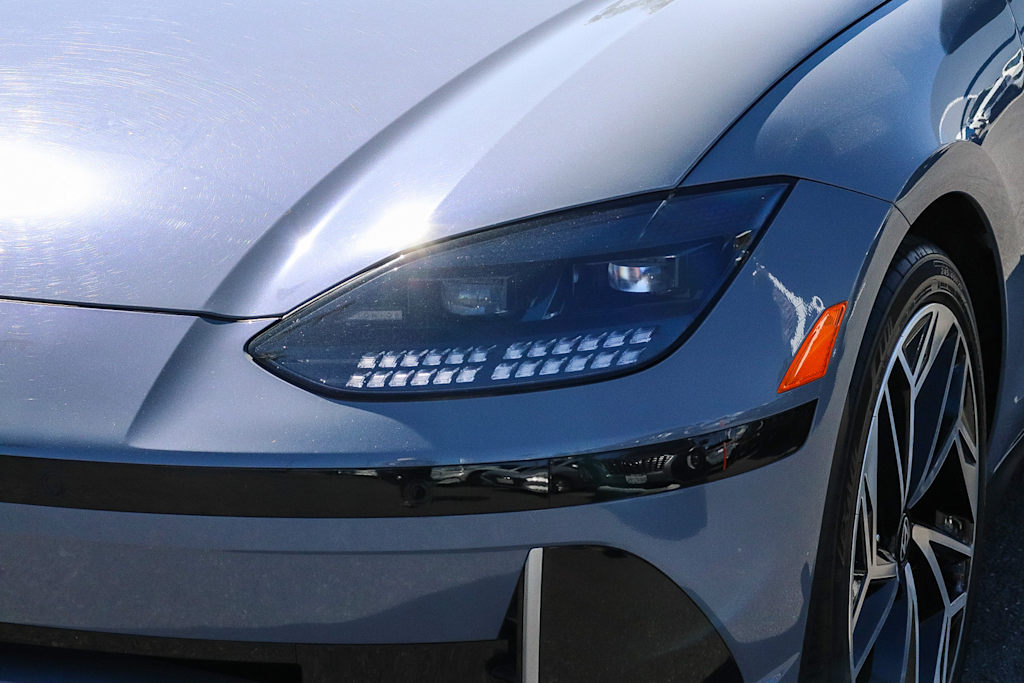 Thumbnail: 2024 Hyundai Ioniq 6 - 10
