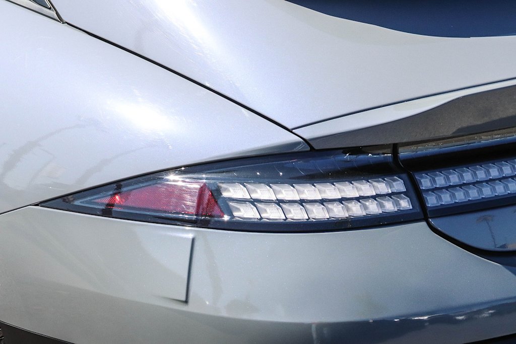 Thumbnail: 2024 Hyundai Ioniq 6 - 18