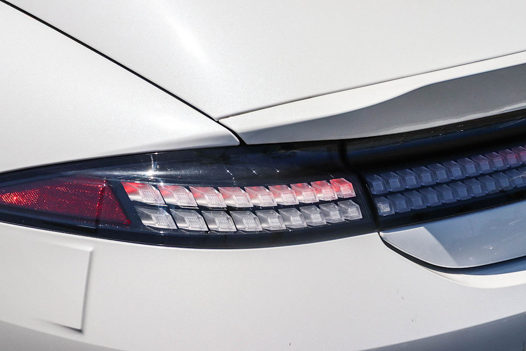 Thumbnail: 2024 Hyundai Ioniq 6 - 19
