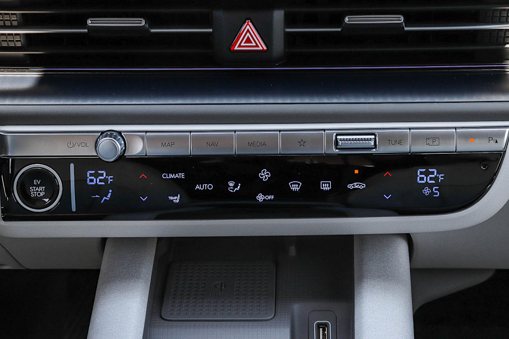 Thumbnail: 2024 Hyundai Ioniq 6 - 22