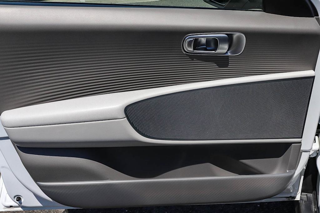 Thumbnail: 2024 Hyundai Ioniq 6 - 28