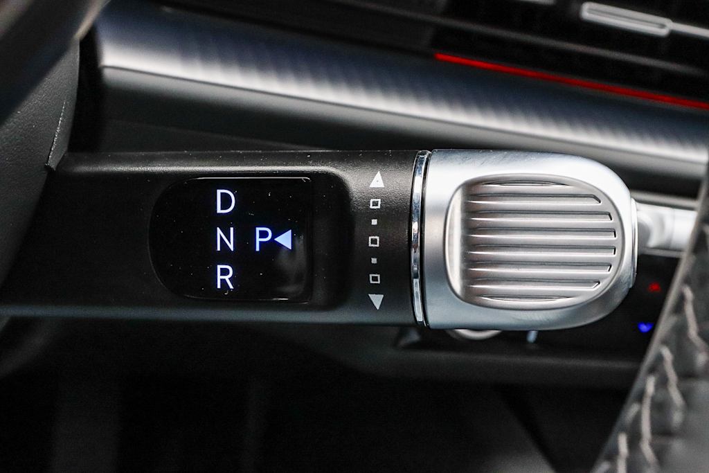 Thumbnail: 2024 Hyundai Ioniq 6 - 28