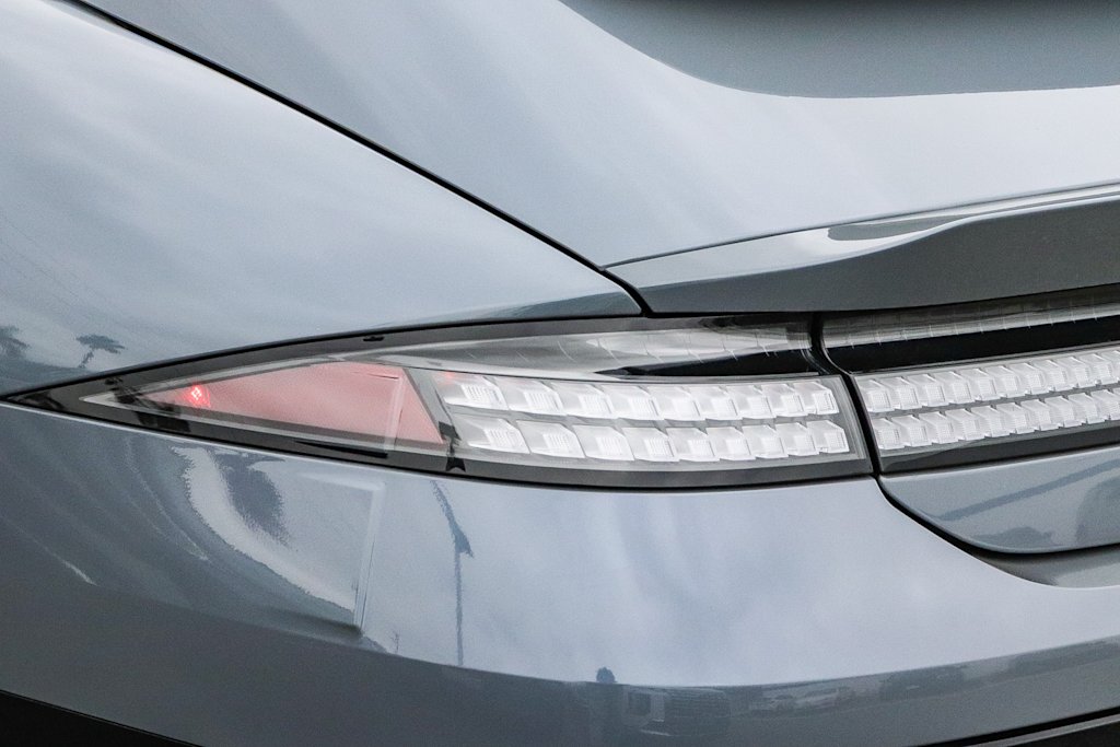 Thumbnail: 2024 Hyundai Ioniq 6 - 19
