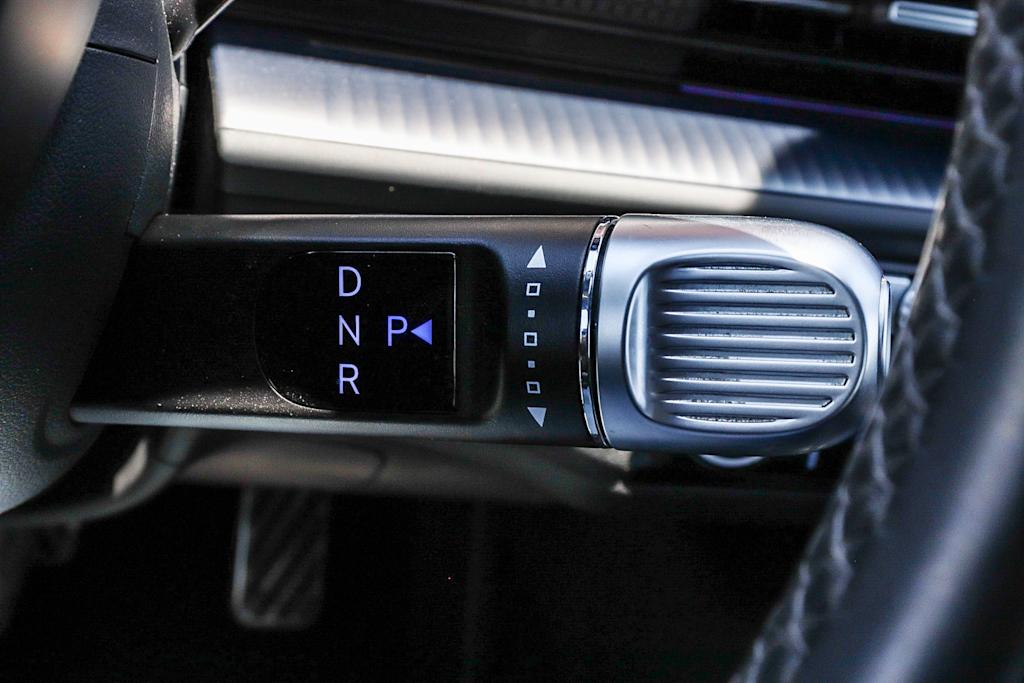 Thumbnail: 2023 Hyundai Ioniq 6 - 29