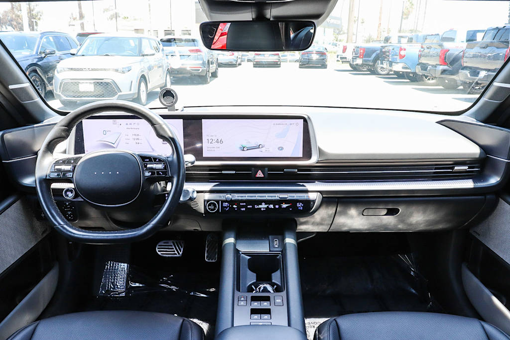 Thumbnail: 2023 Hyundai Ioniq 6 - 2