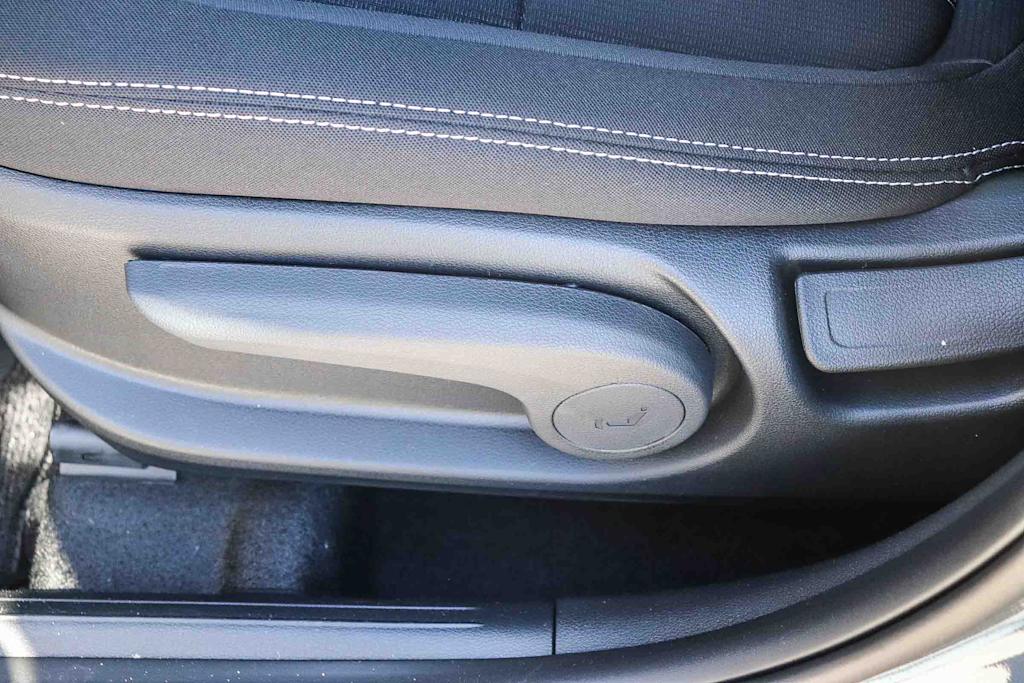 Thumbnail: 2026 Hyundai Venue - 25