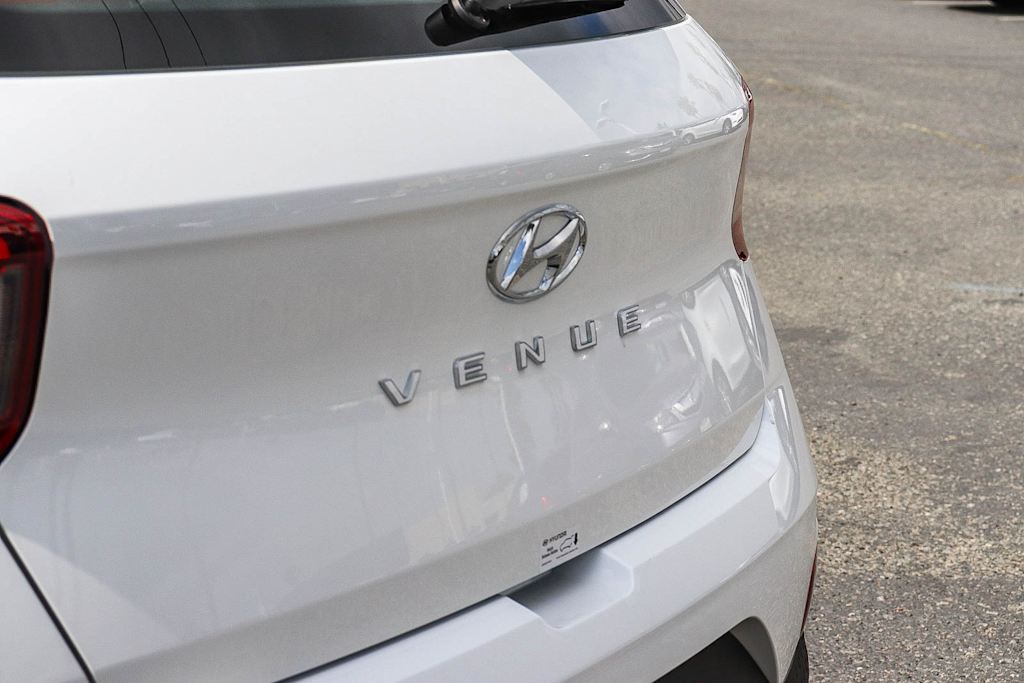 Thumbnail: 2026 Hyundai Venue - 6