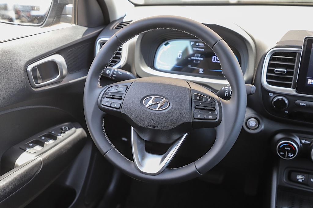 Thumbnail: 2026 Hyundai Venue - 9