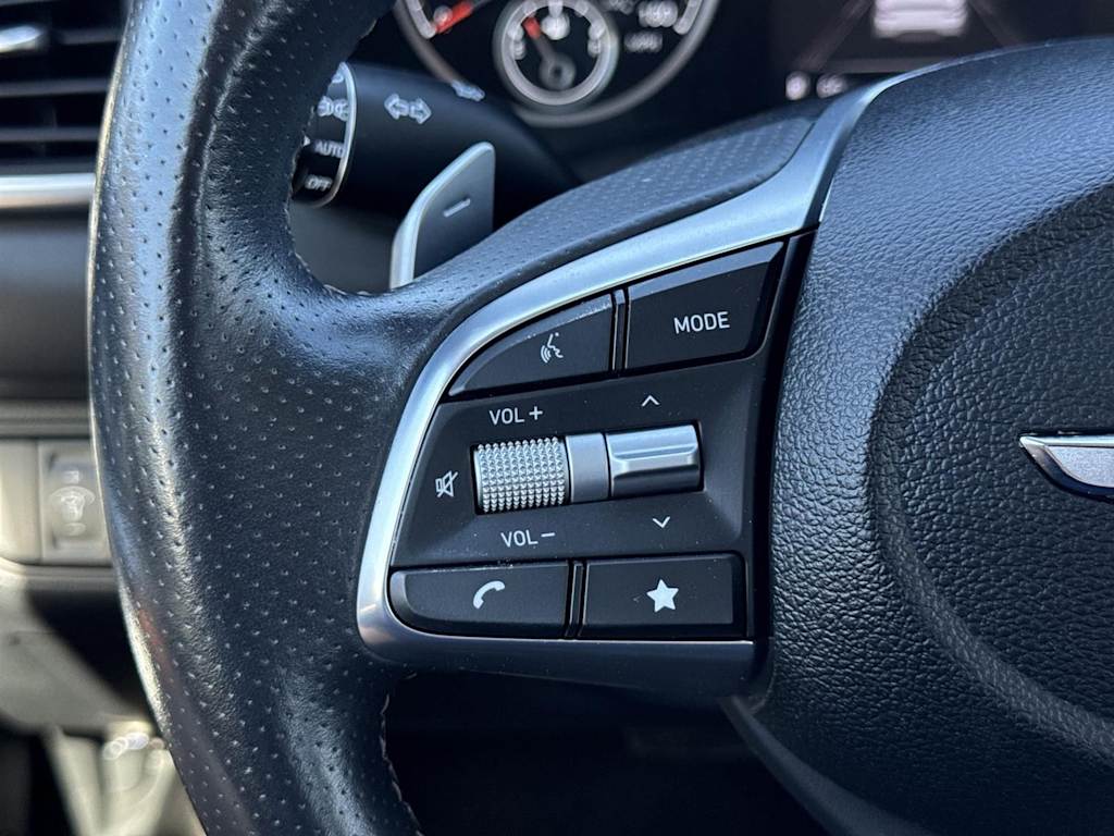 Thumbnail: 2023 Genesis G70 - 20