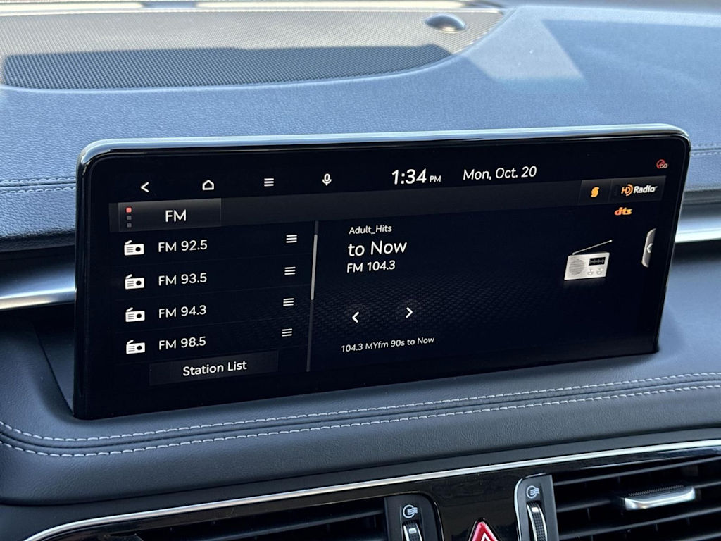 Thumbnail: 2023 Genesis G70 - 24