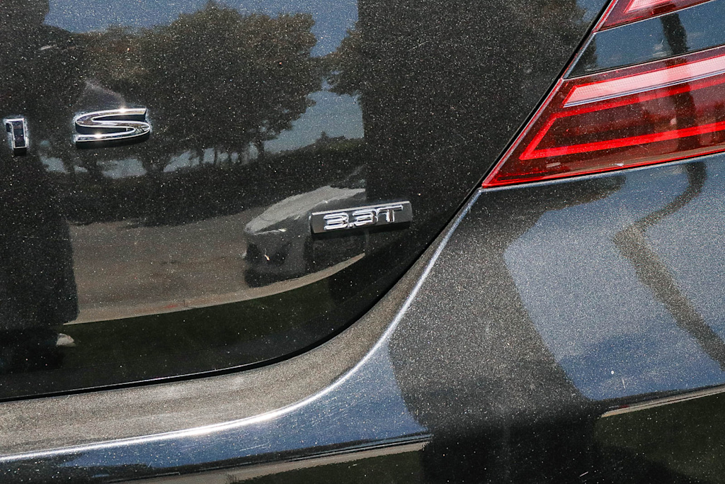 Thumbnail: 2022 Genesis G70 - 11