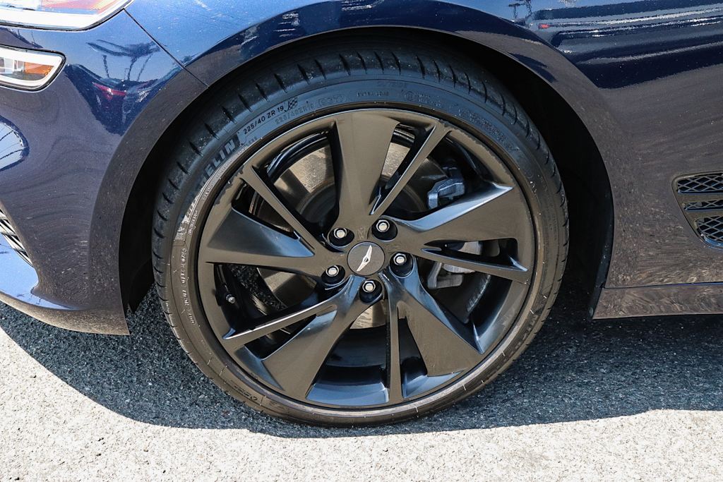 Thumbnail: 2023 Genesis G70 - 21