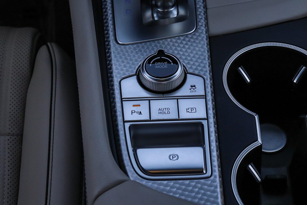 Thumbnail: 2023 Genesis G70 - 26