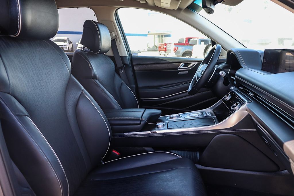 Thumbnail: 2021 Genesis GV80 - 10