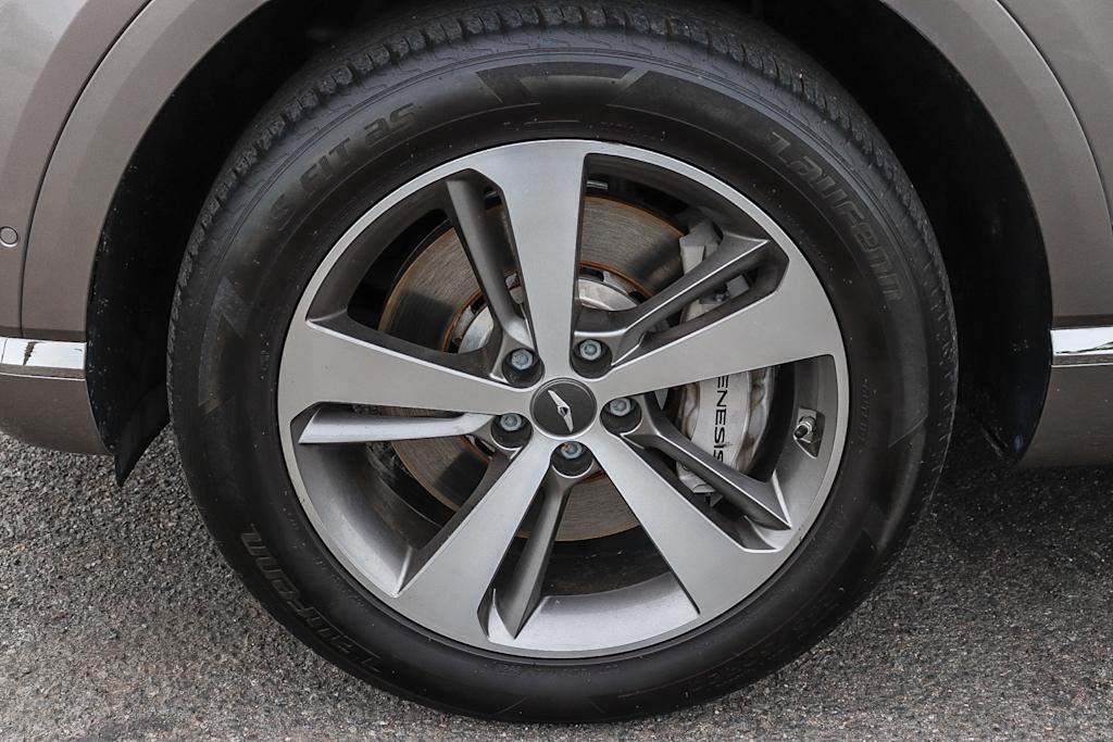 Thumbnail: 2021 Genesis GV80 - 22