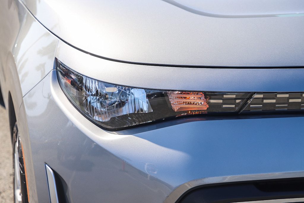 Thumbnail: 2023 Kia Soul - 18