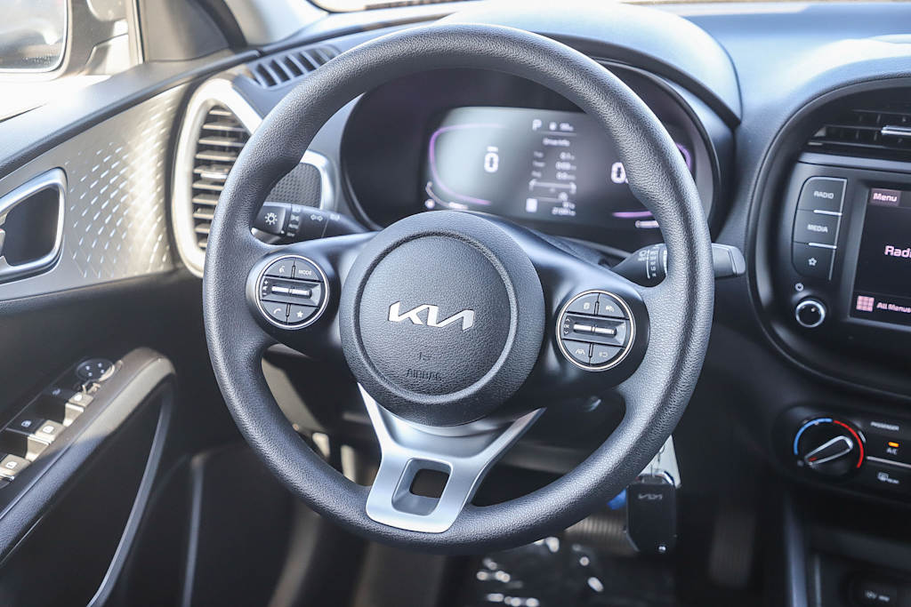 Thumbnail: 2023 Kia Soul - 8