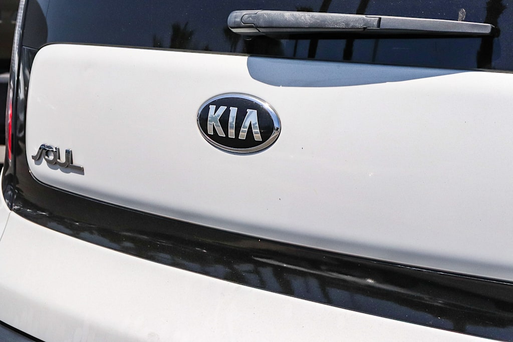Thumbnail: 2015 Kia Soul - 17