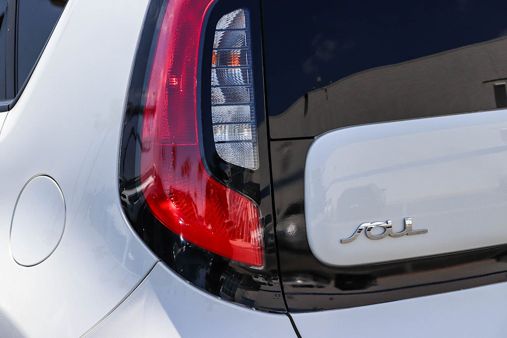 Thumbnail: 2019 Kia Soul - 21