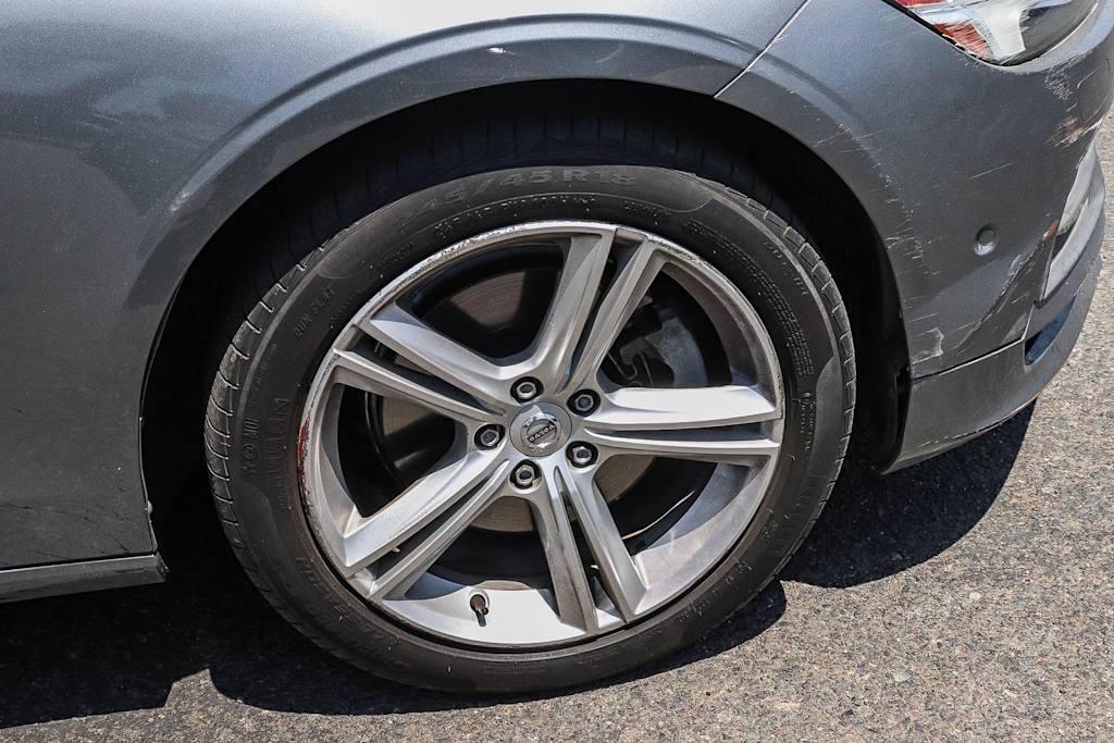 Thumbnail: 2018 Volvo S90 - 21