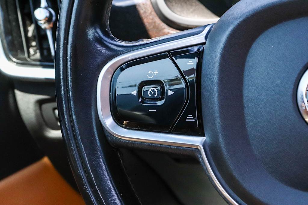 Thumbnail: 2018 Volvo S90 - 25