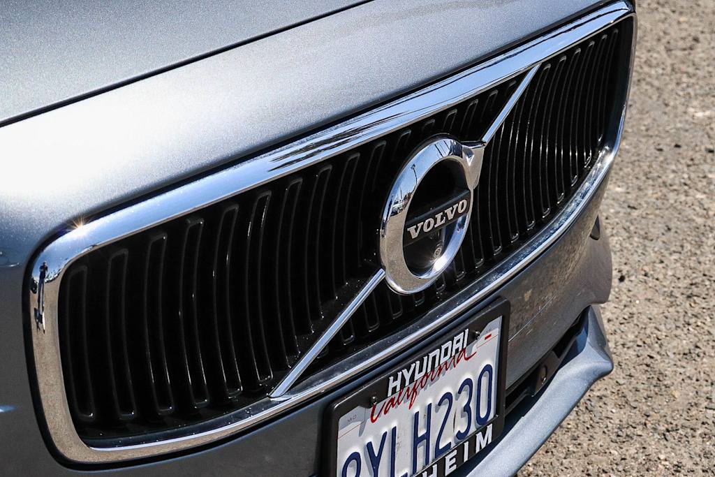 Thumbnail: 2018 Volvo S90 - 19