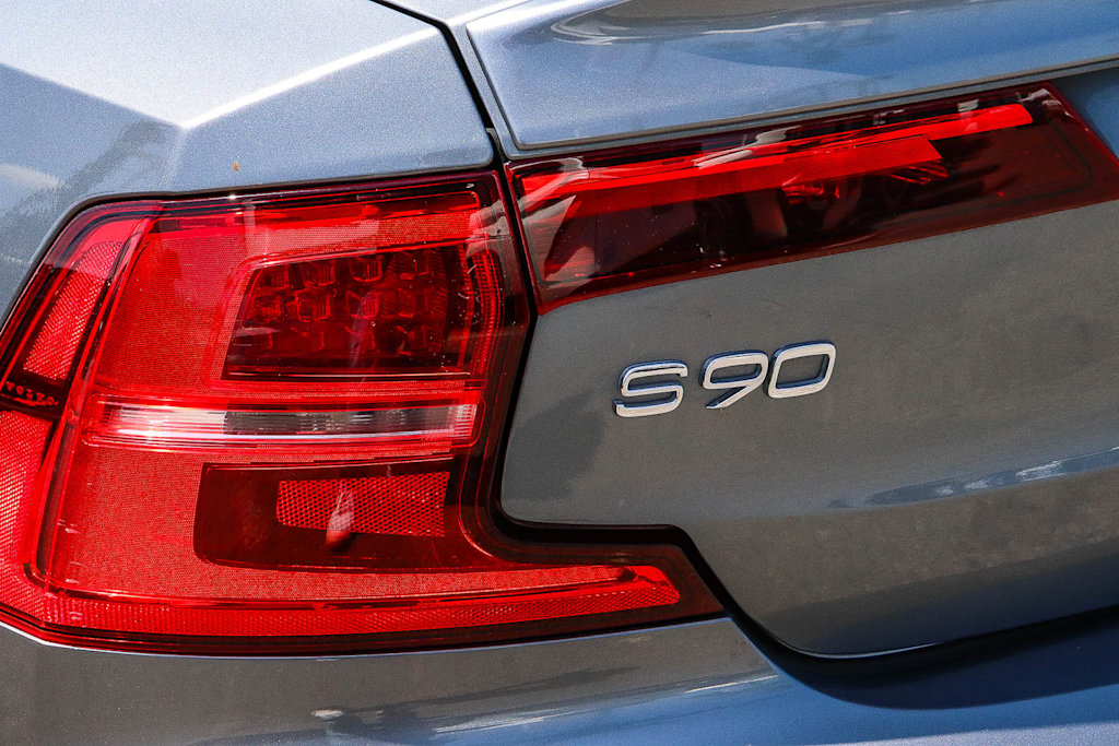 Thumbnail: 2018 Volvo S90 - 21