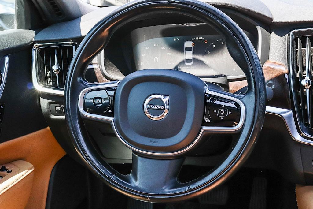 Thumbnail: 2018 Volvo S90 - 9