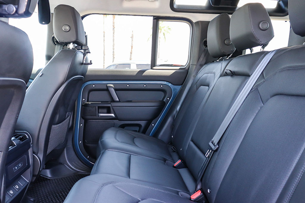 Thumbnail: 2025 Land Rover Defender - 11