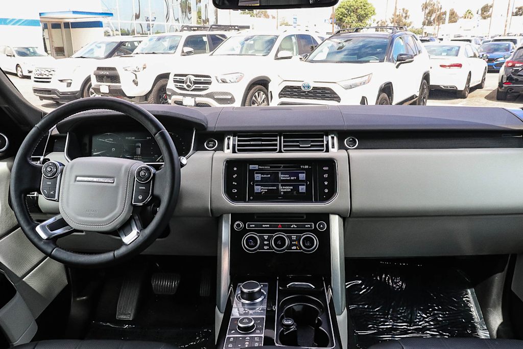 Thumbnail: 2016 Land Rover Range Rover - 2