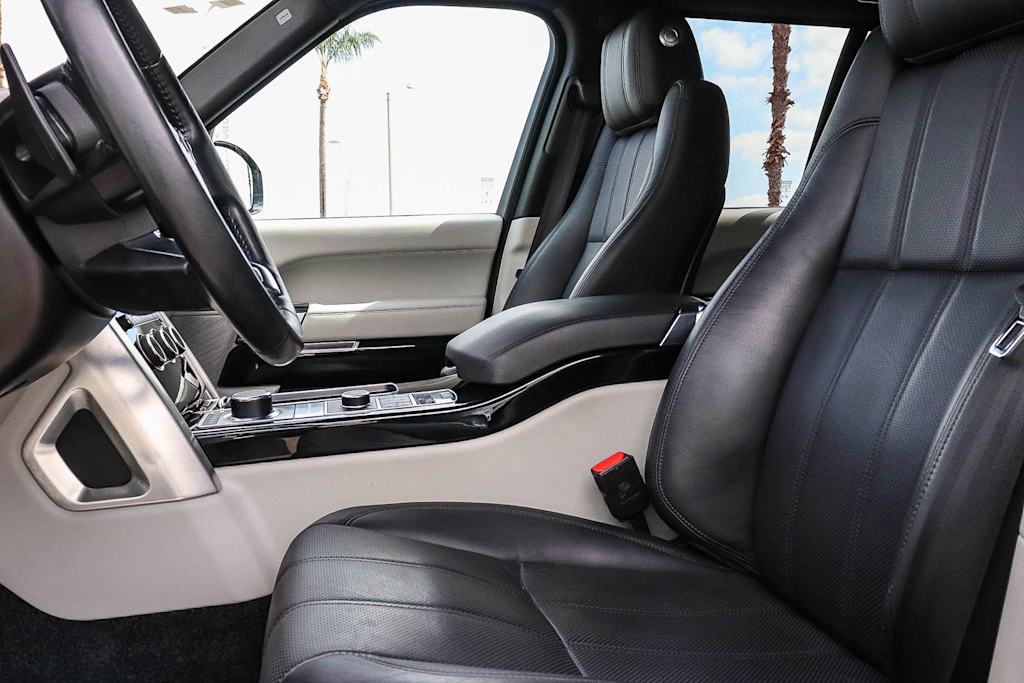 Thumbnail: 2016 Land Rover Range Rover - 10