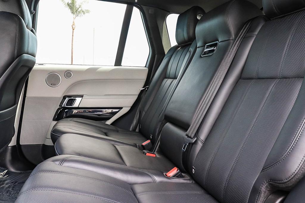 Thumbnail: 2016 Land Rover Range Rover - 11