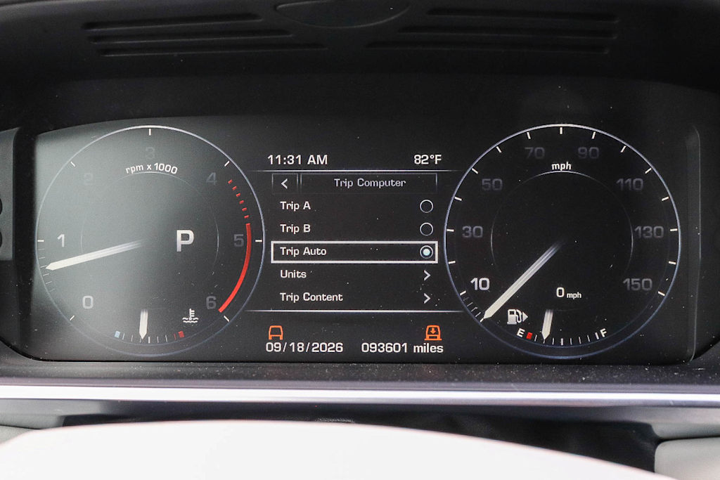 Thumbnail: 2016 Land Rover Range Rover - 14